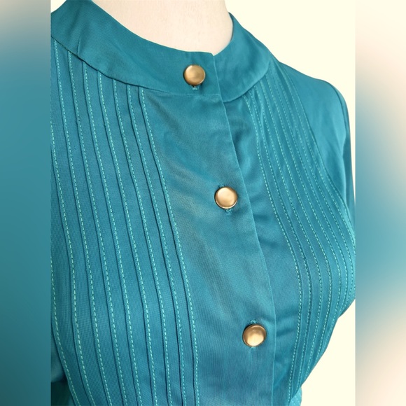 1960s Vintage A-line Shirt Dress with Pleated Skirt - Picture 2 of 7